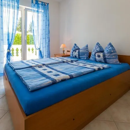 Ferienwohnung Fuer 4 Personen Ca 70 Qm In Crikvenica, Kvarner Bucht Und Umgebung - A80103 Apartament