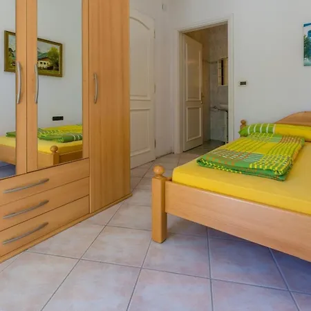 Apartamento Ferienwohnung Fuer 4 Personen Ca 70 Qm In Crikvenica, Kvarner Bucht Und Umgebung - A80103